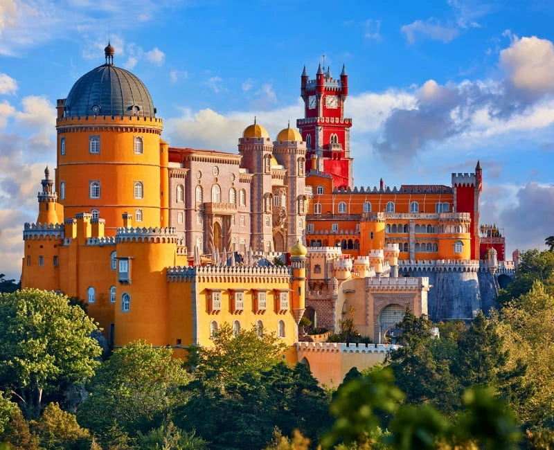 Lisbon – A Tale of Two Hills