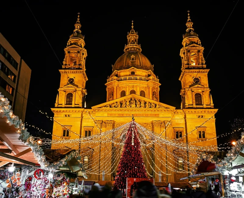 Ruin Bars & Nightlife