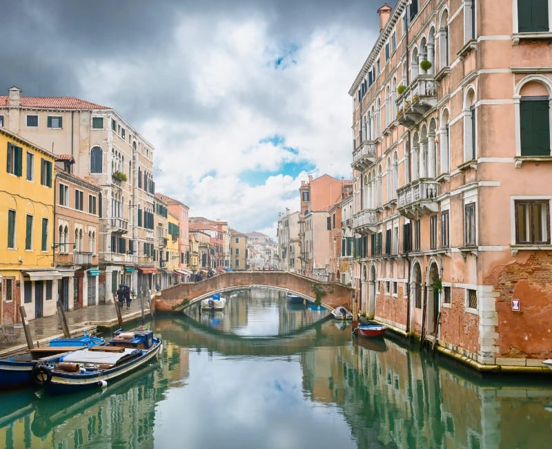 Hidden Neighborhoods & Authentic Venice