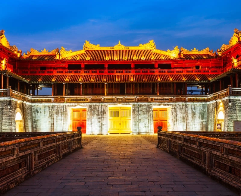 Architectural Gems & Imperial Hue