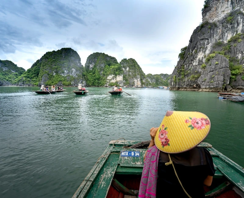 Ha Long Bay & Karst Landscapes