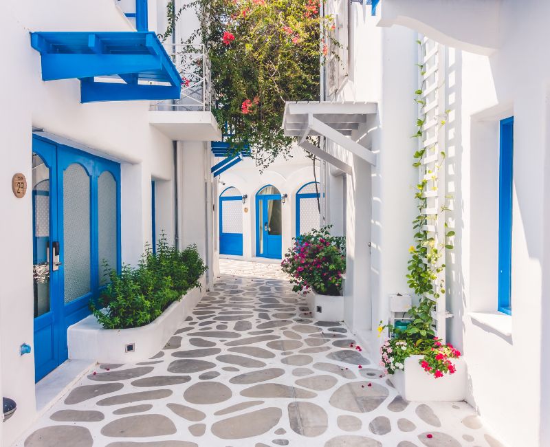 What to Eat & Drink in Santorini