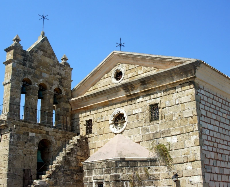 Cultural Highlights & Local Life