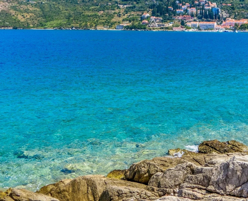 Relax on Bilin Zal Beach and Coastal Walks