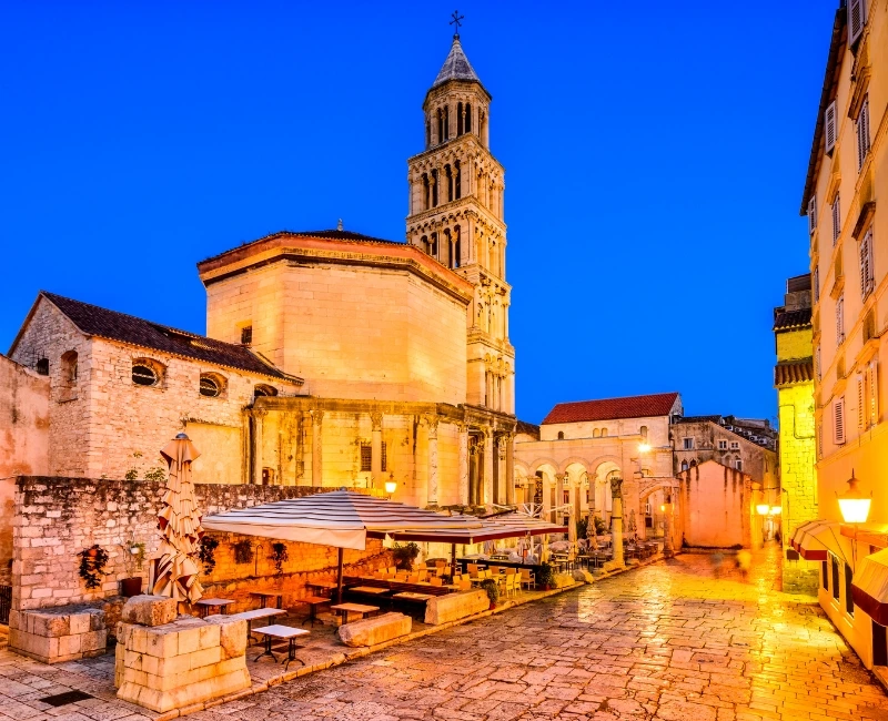 Nightlife, Festivals, and Entertainment