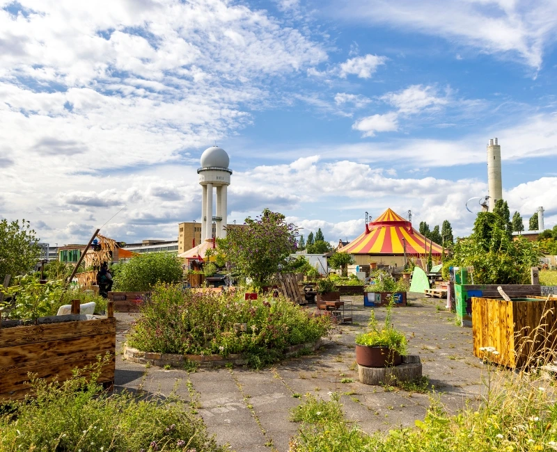 Parks, Lakes and Cycling Routes