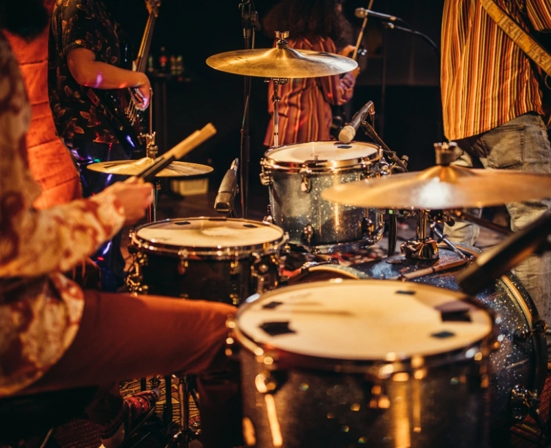 Local Traditions & Music Sessions