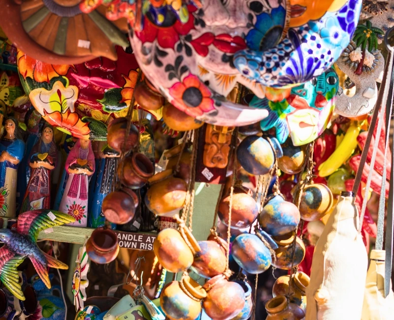 Art Galleries, Markets & Local Festivals