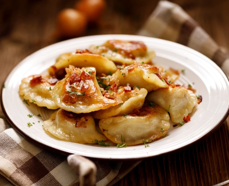 Local Cuisine and Tasting Tours