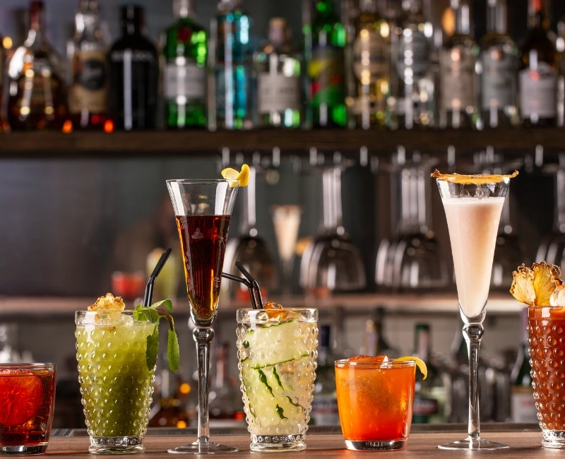 Café Culture & Nightlife