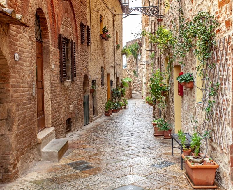 Medieval Hilltop Towns & Village Charm