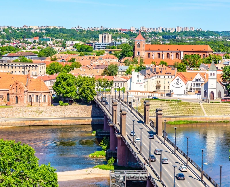 Day Trips and Surrounding Discoveries