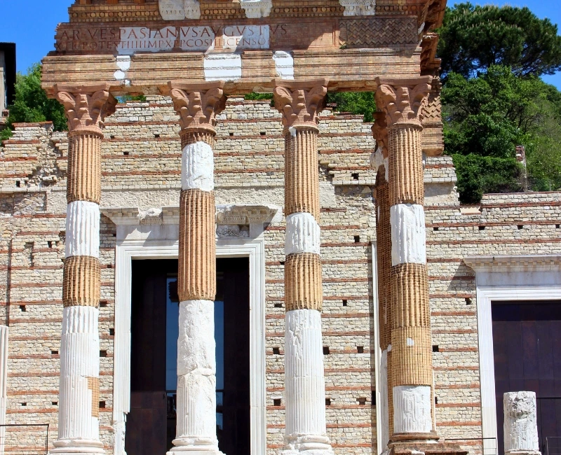 Discovering Local Markets, Artisans, and Souvenirs