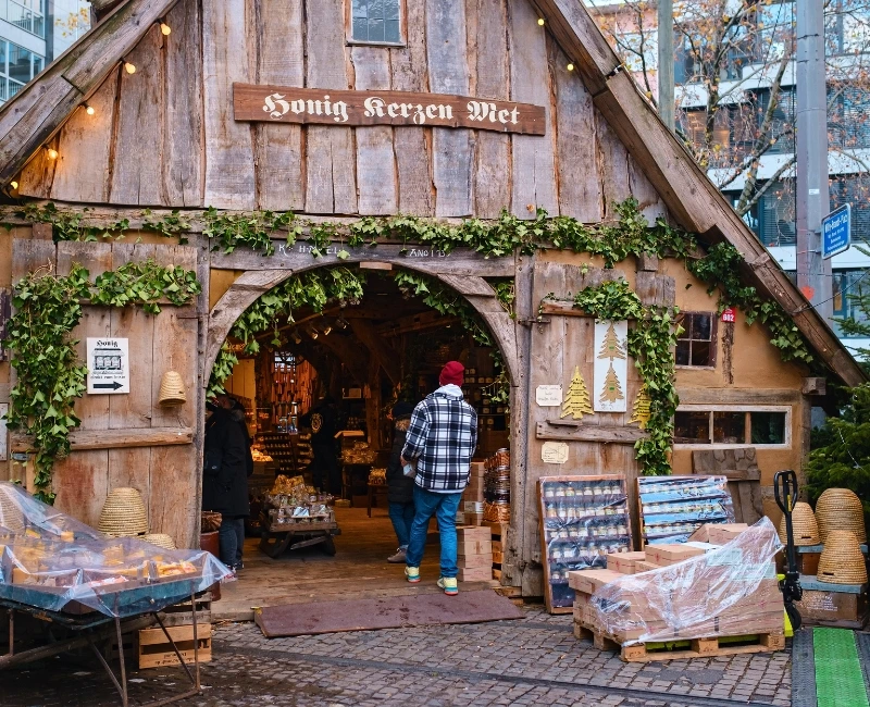 Seasonal Festivals & Markets