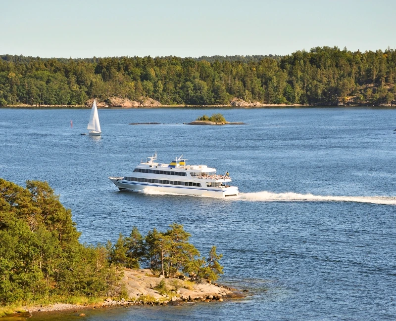 Cruising the Archipelago’s Serenity