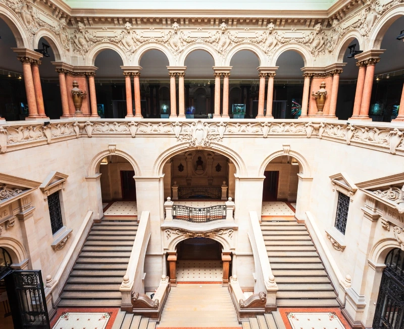 Plateforme 10 and Contemporary Art