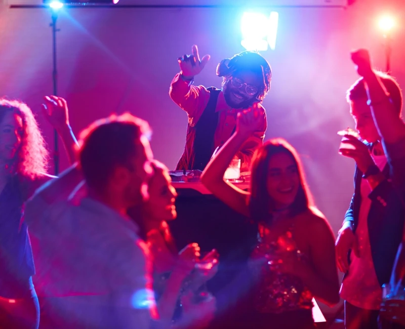 Nightlife & Entertainment