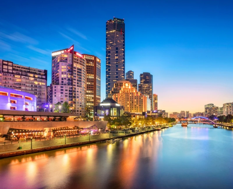 Seasonal Highlights & Insider Tips