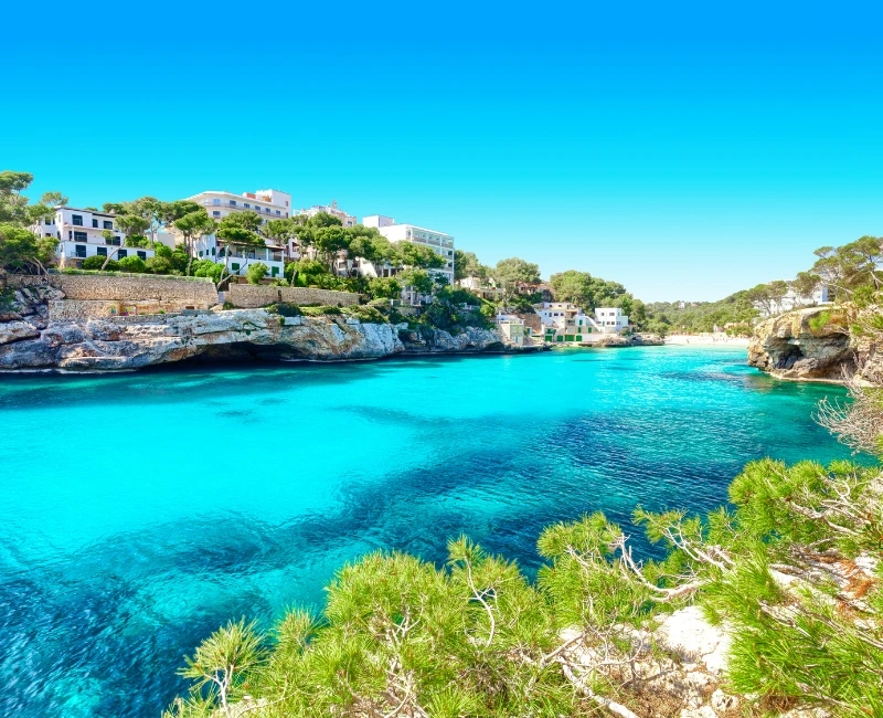 Beaches & Coastal Escapes