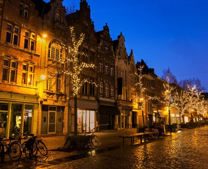 Seasonal Festivals and Events Calendar