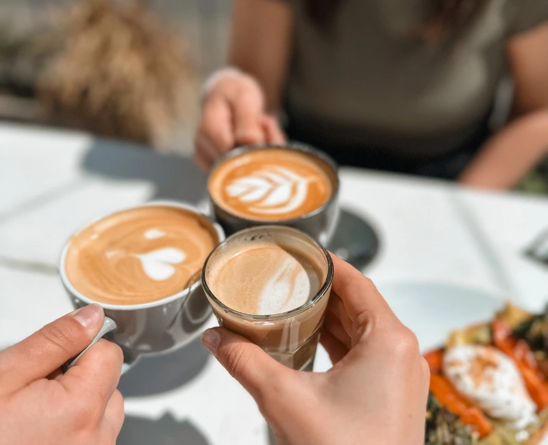 Markets, Cafés & Coffee Culture